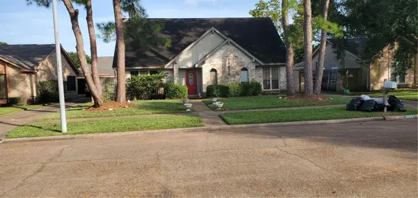 10350 Sageglow Drive, Houston, TX 77089