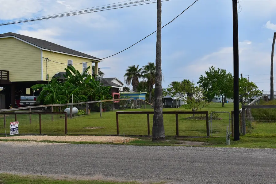 1197 County Road 202, Sargent, TX 77414 - #3