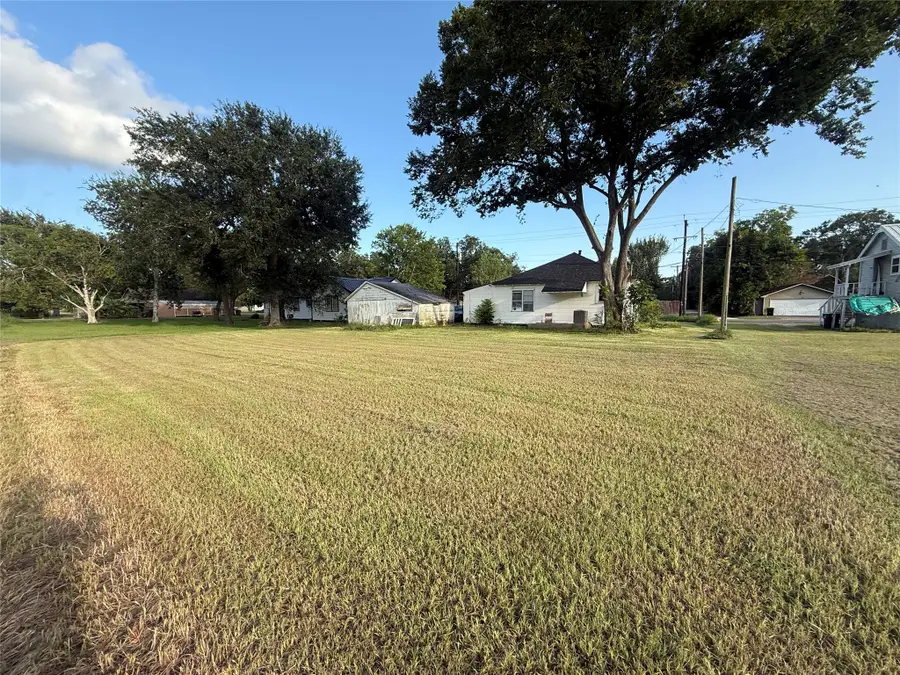 2213 Matthews Street, Bay City, TX 77414 - #3