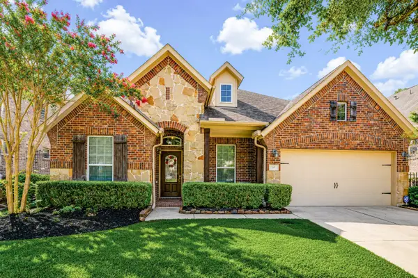 38 S Pinto Point Circle, Spring, TX 77389