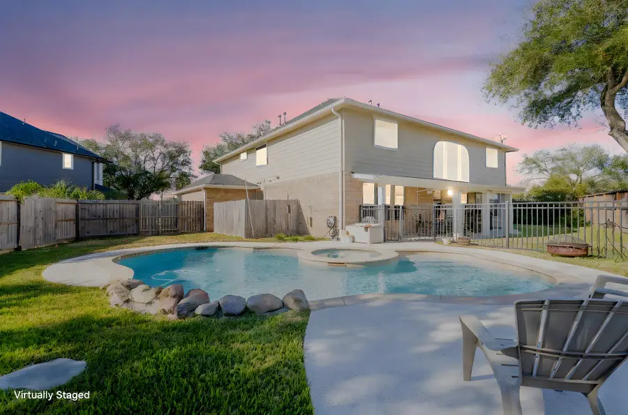 1205 Cambridge Court, Seabrook, TX 77586 - Image #3