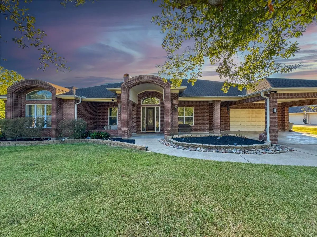 310 Rustic Lane, Friendswood, TX 77546 - Image #1