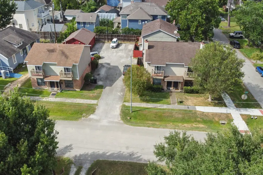 311 E 10th Street, Houston, TX 77008 - #2