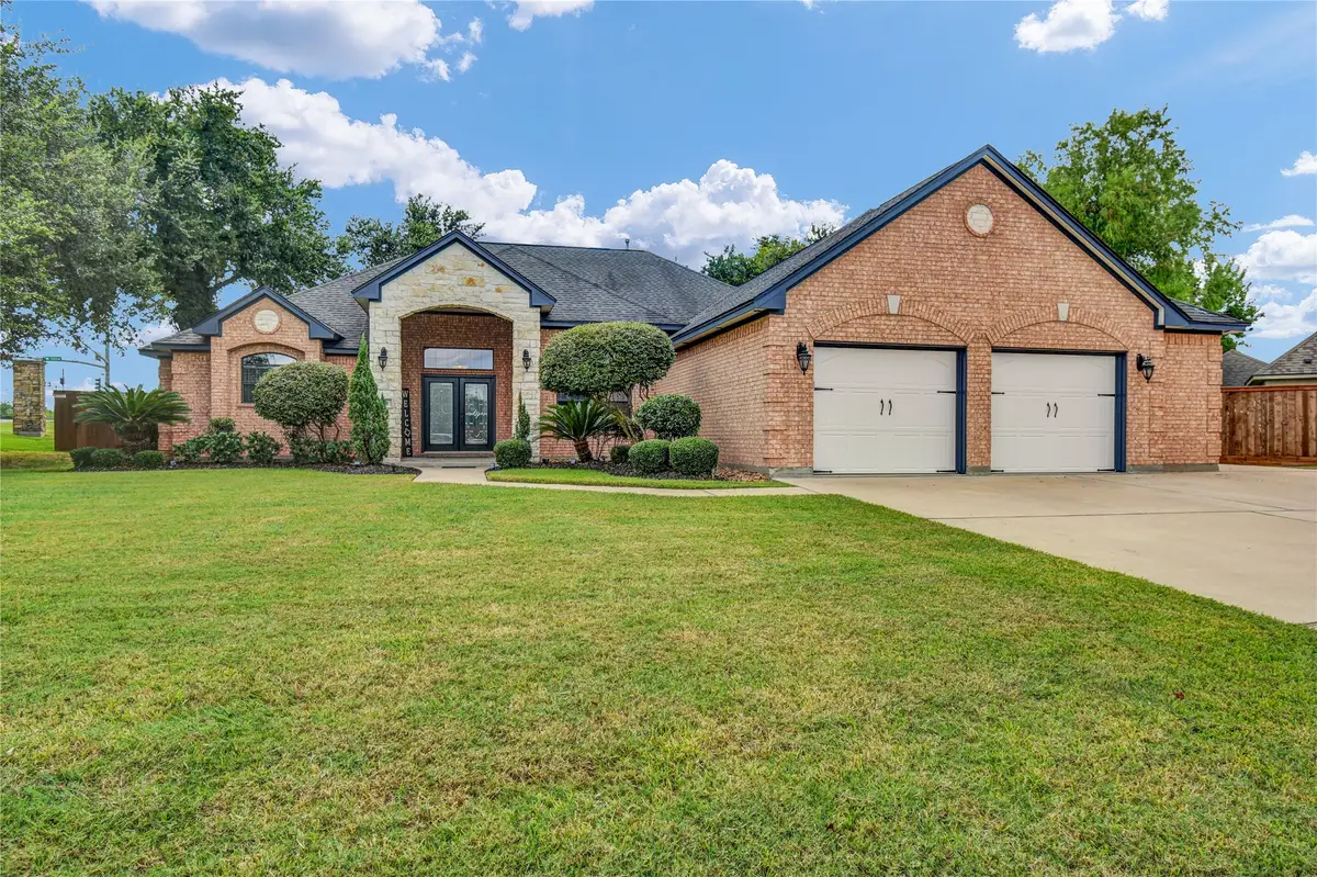 101 Deerwood Drive, Lake Jackson, TX 77566 - #1