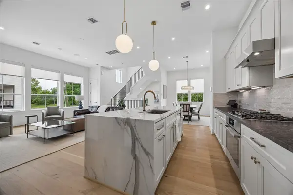 2205 Dennis Street, Houston, TX 77004