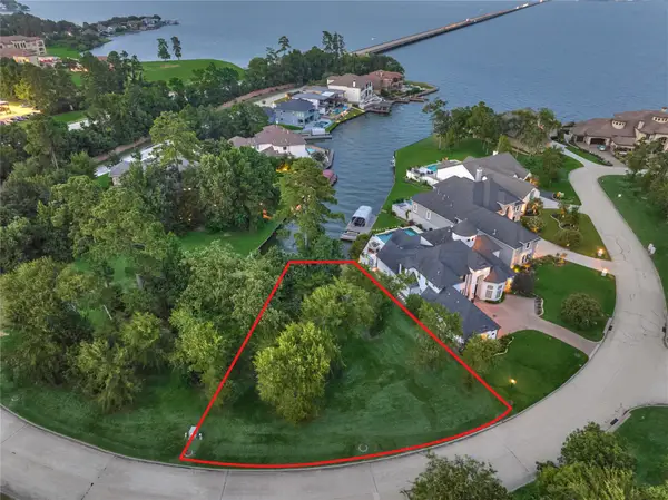 170 Bentwater Bay Drive, Montgomery, TX 77356