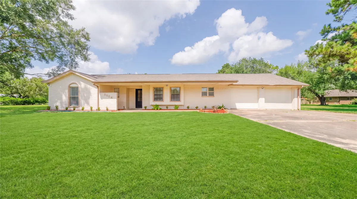 3304 Bruce Hall Road, Santa Fe, TX 77510 - #1