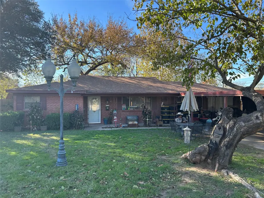 3813 Shawnee Trail, Lake Worth, TX 76135 - Image #2