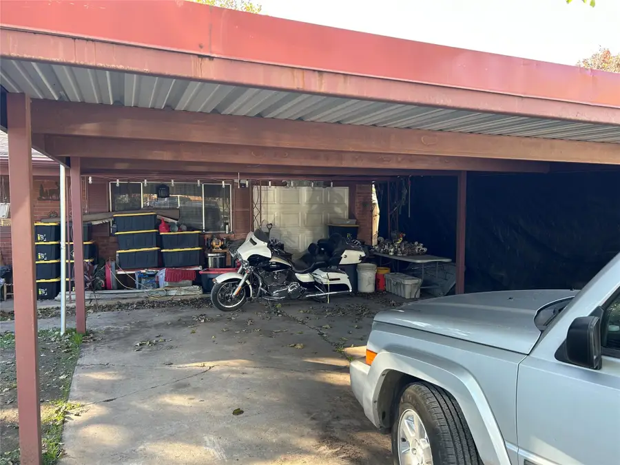 3813 Shawnee Trail, Lake Worth, TX 76135 - Image #3