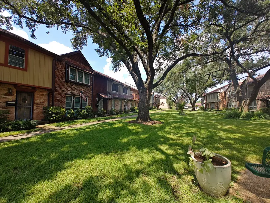 2252 Shadowdale Drive #362, Houston, TX 77043 - #3