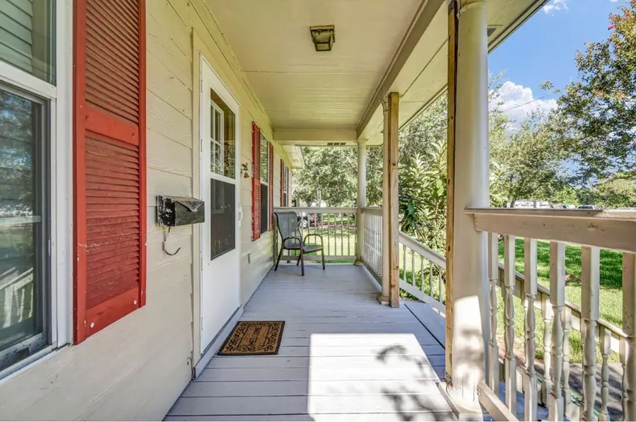 123 Robinson Road, Oyster Creek, TX 77541 - #3