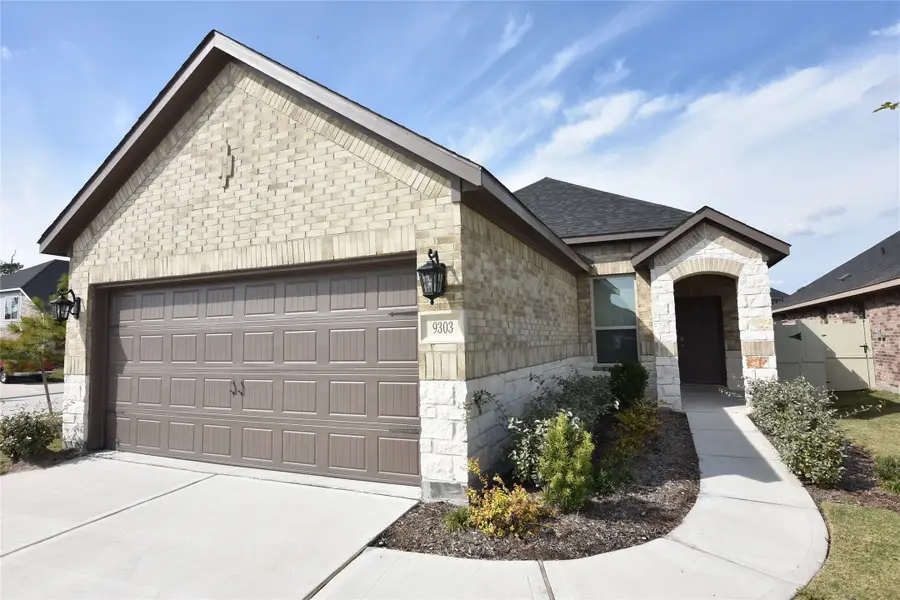 9303 Colonial Bent Court, Conroe, TX 77385 - #2