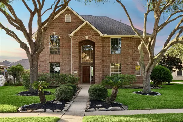 8503 Beacon Bend Lane, Pearland, TX 77584