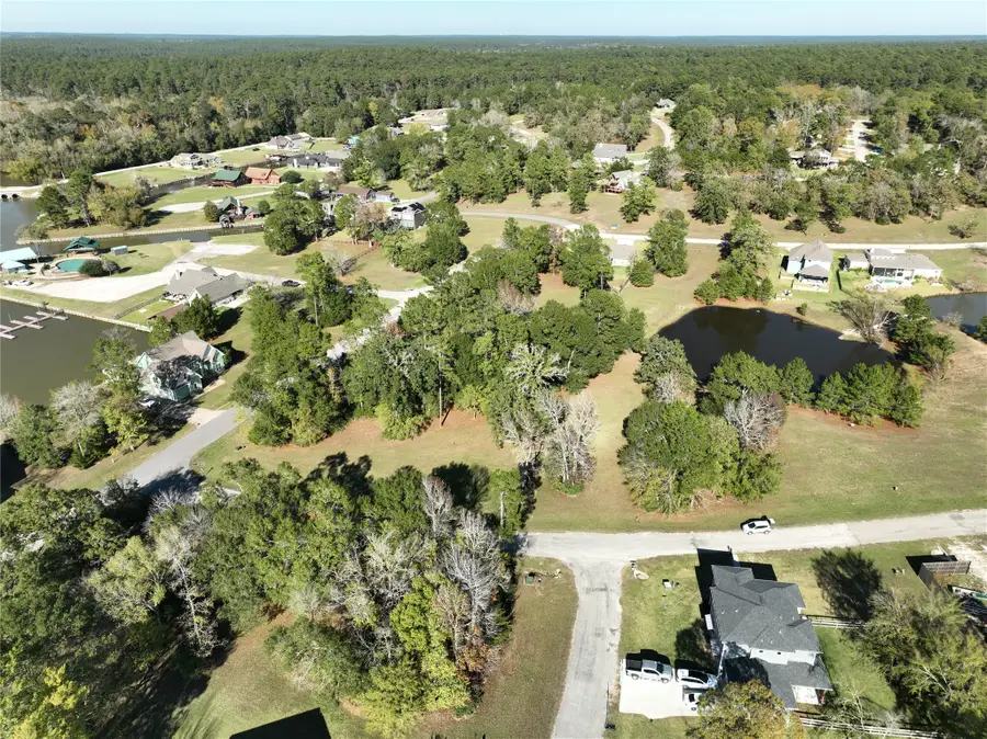 7 Silver Lakes Drive, Huntsville, TX 77340 - Image #3