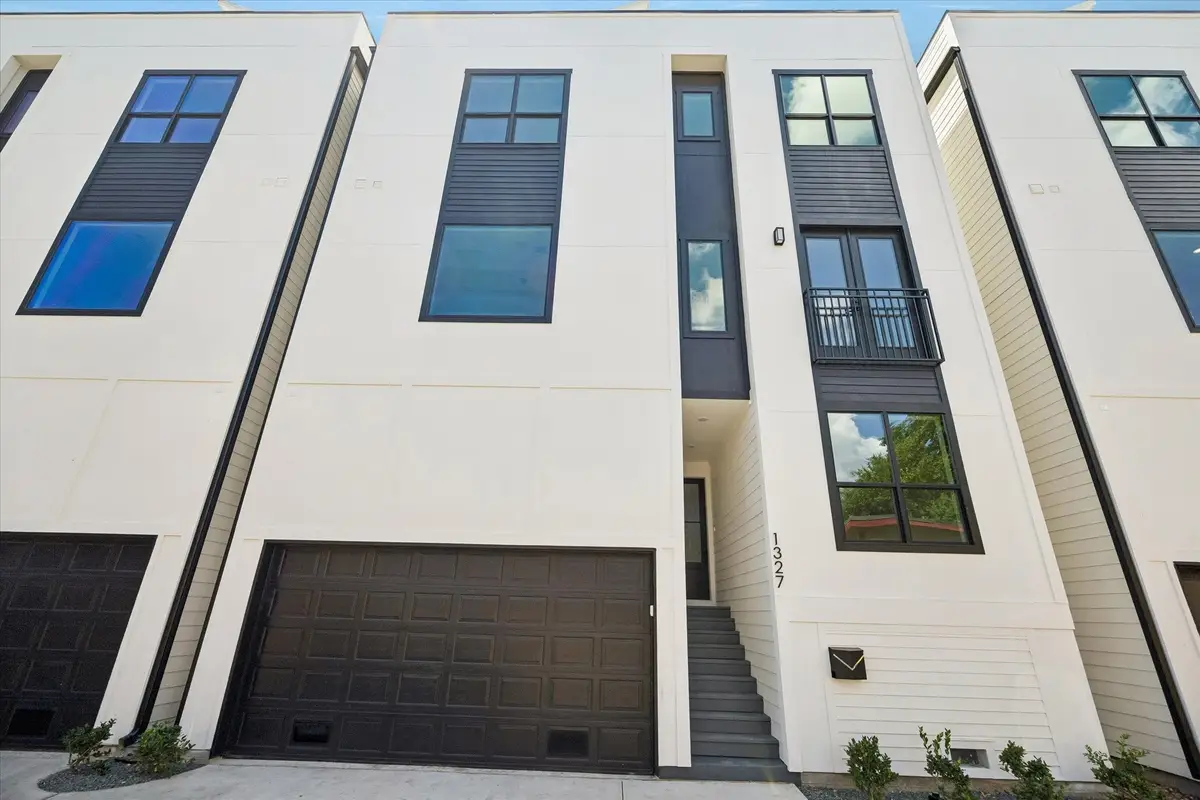1325 W 22nd Street, Houston, TX 77008 - #1