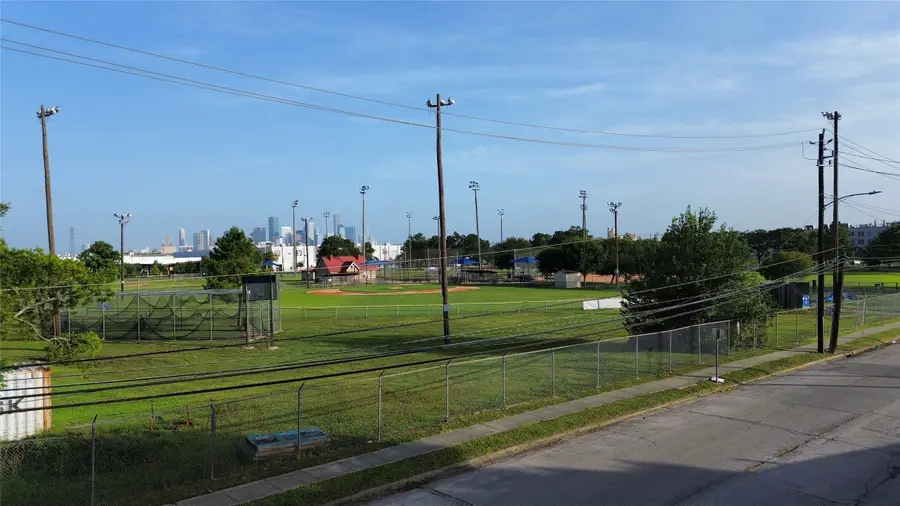 1403 Munger Street, Houston, TX 77023 - #2