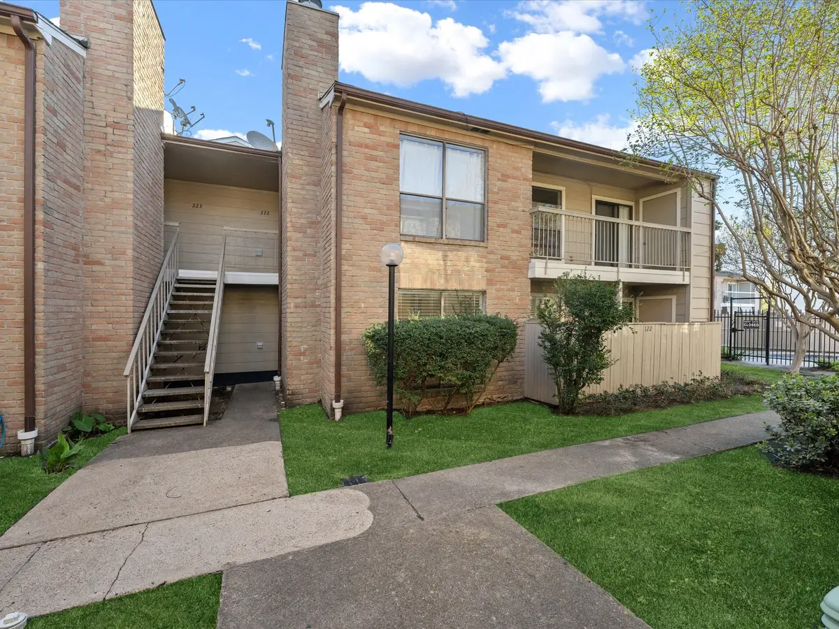 2120 Wilcrest Drive #122, Houston, TX 77042 - #1