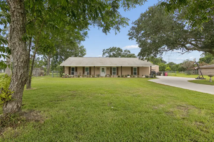 2865 County Road 936a, Alvin, TX 77511 - #2