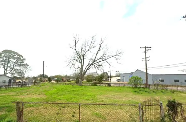 1403 Edna Street, Baytown, TX 77520