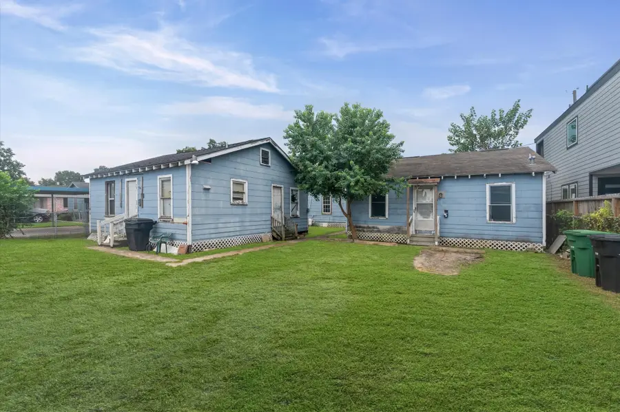 110 E 44th Street, Houston, TX 77018 - #3