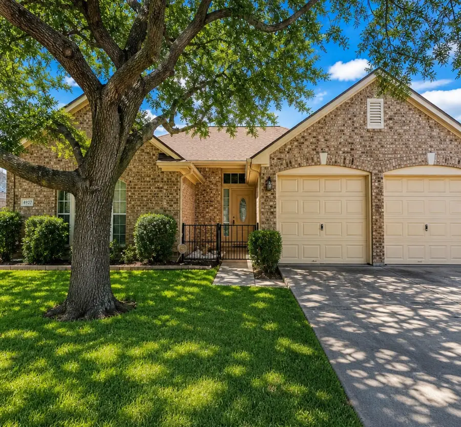 4927 Tallow Cove Drive, Baytown, TX 77521 - #2