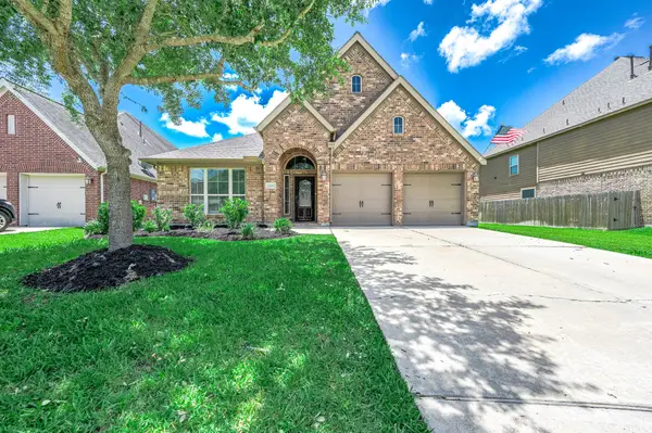 3318 Primrose Canyon Lane, Pearland, TX 77584