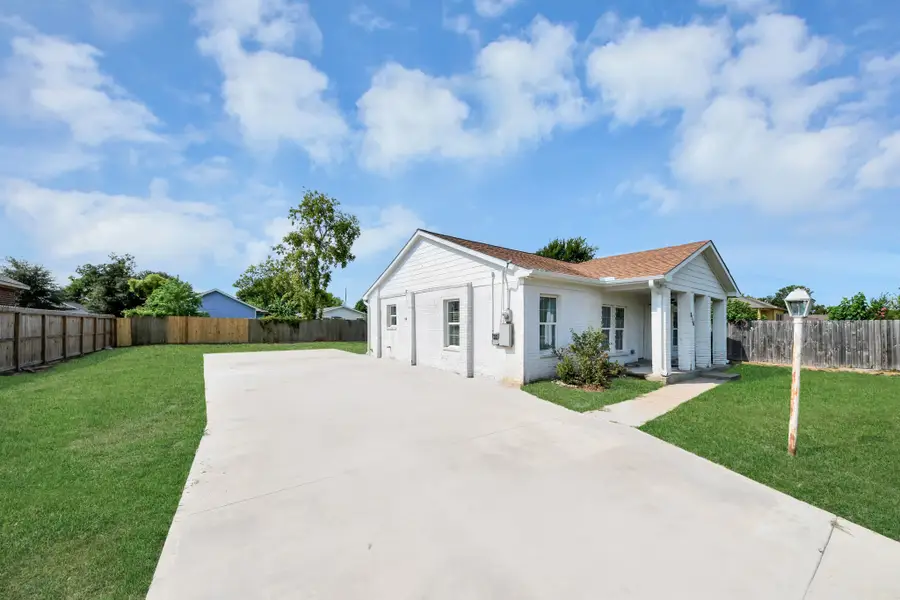 8116 Saint Louis Street, Houston, TX 77028 - #3