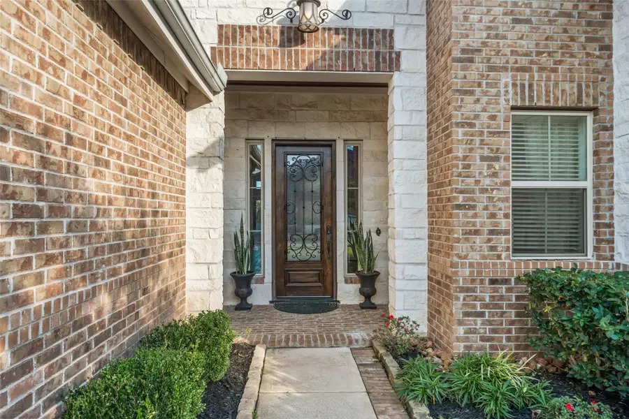 1002 Highclere Holly Court, Conroe, TX 77384 - Image #2