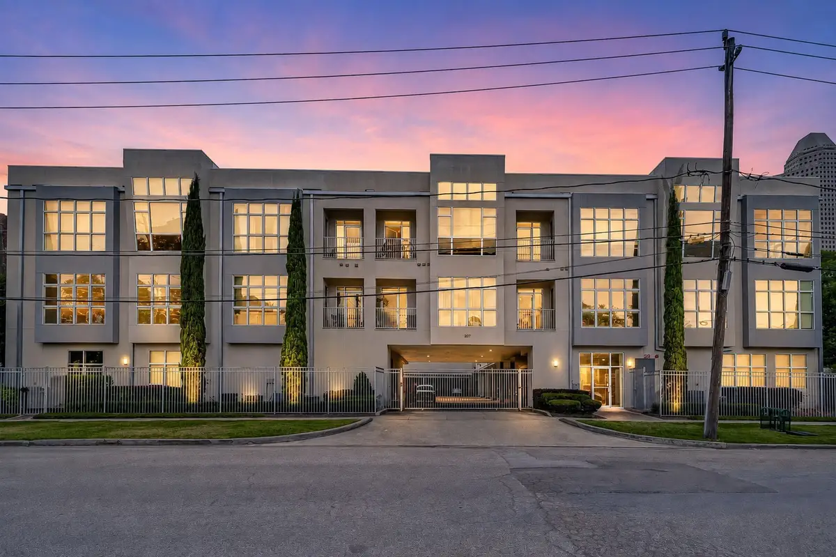 207 Pierce Street #305, Houston, TX 77002 - #1