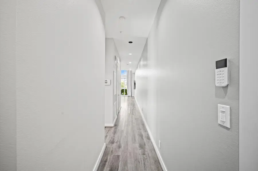 207 Pierce Street #305, Houston, TX 77002 - #3
