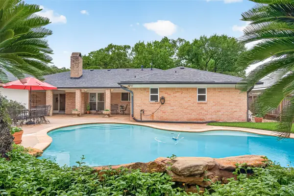 3031 Broadmoor Drive, Sugar Land, TX 77478