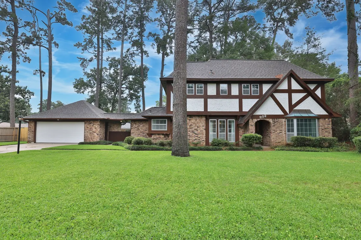 902 Castle Hill Trail, Houston, TX 77339 - #1