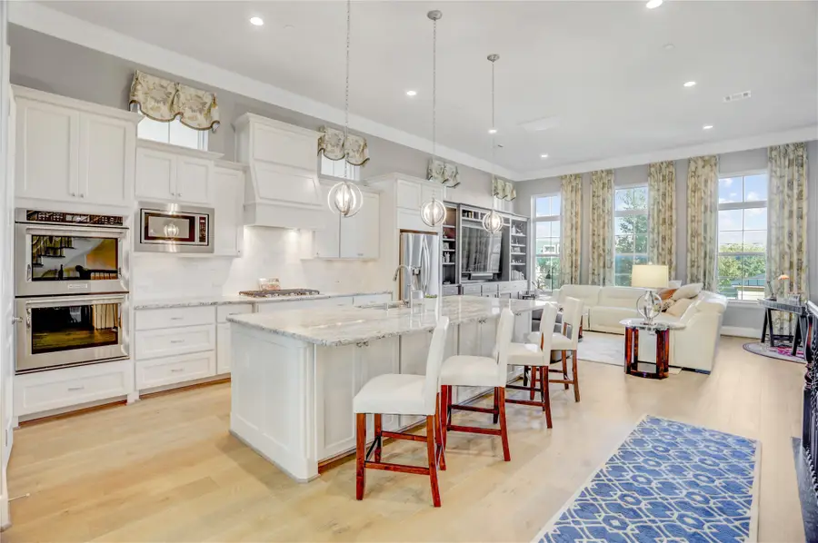 827 Dunleigh Meadows Lane Lane, Houston, TX 77055 - #2