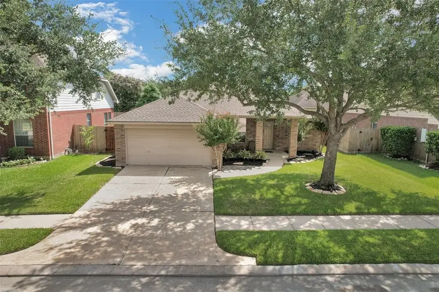 2707 Courtyard Lane, Pearland, TX 77584 - Image #2