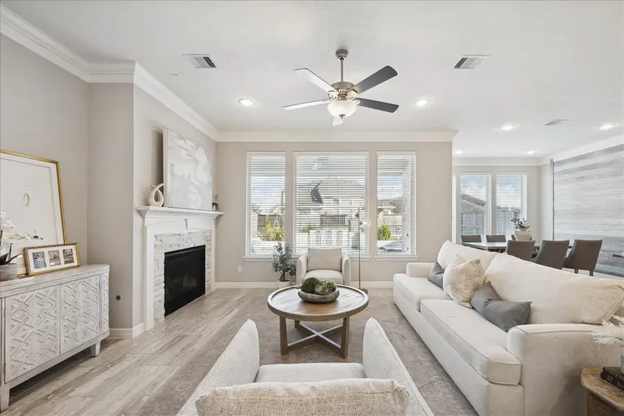 9823 Joyce Drive, Rosharon, TX 77583 - Image #2