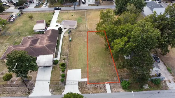 6815 D S Bailey Lane, Houston, TX 77091