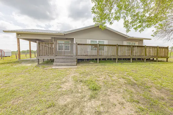 3300 State Highway 95 S, Shiner, TX 77984