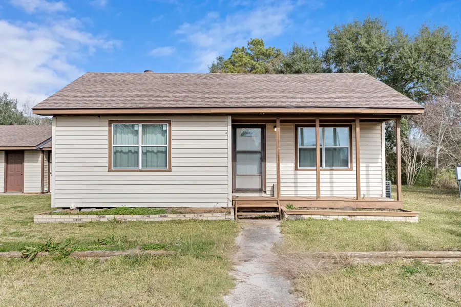 606 Avenue A, Winnie, TX 77665 - #3