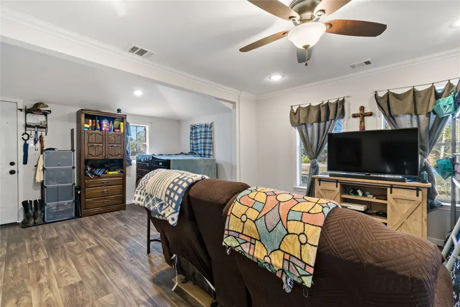 8915 Richmond Street, Needville, TX 77461 - Image #3