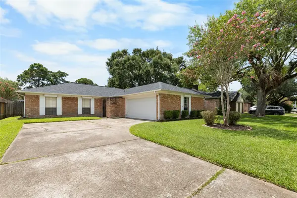 16410 Hickory Knoll Drive, Houston, TX 77059