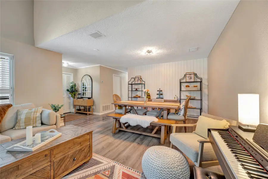 16570 Space Center Boulevard, Houston, TX 77058 - #3