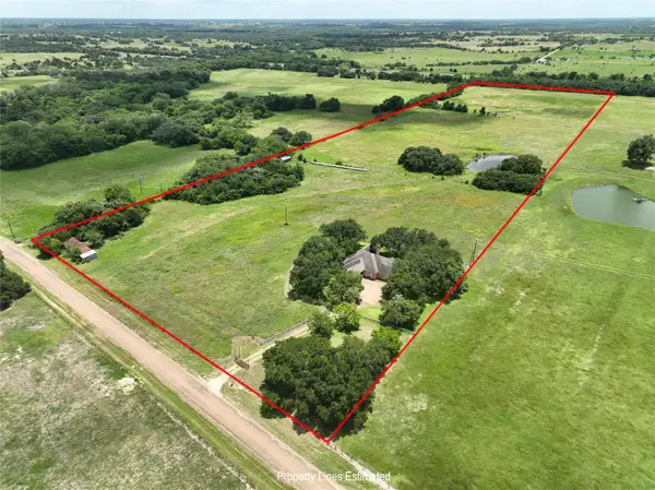 1552 Holub Road, Schulenburg, TX 78956