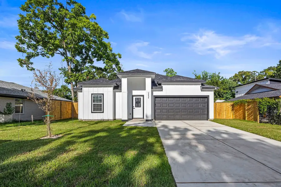 10426 Royal Oaks Drive, Houston, TX 77016 - #2