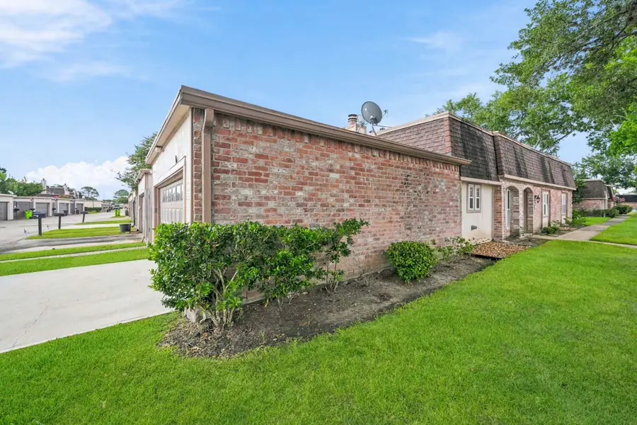 2931 Camelot Lane, Missouri City, TX 77459 - #2