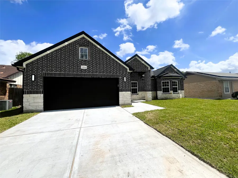 8914 Ivy Spring Lane, Houston, TX 77088 - #2