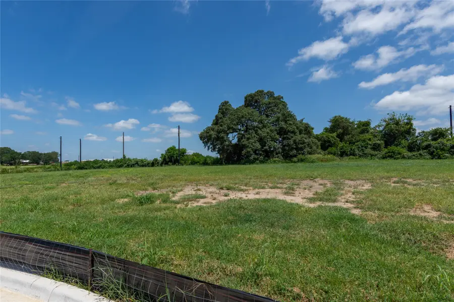 512 Trend View Drive, Weimar, TX 78962 - #3