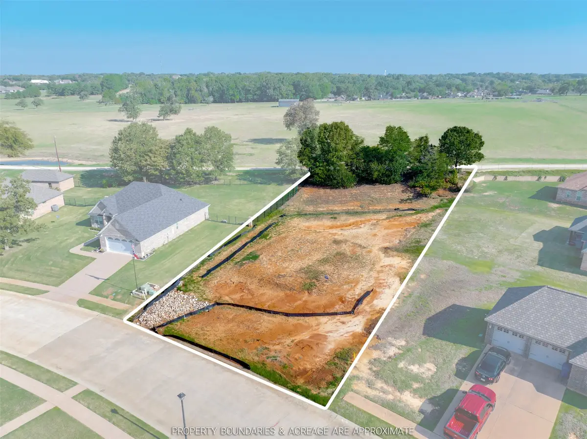 409 Corrigan Trails Boulevard, Lindale, TX 75771 - #1