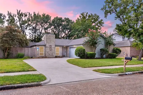 12135 Ella Lee Lane, Houston, TX 77077