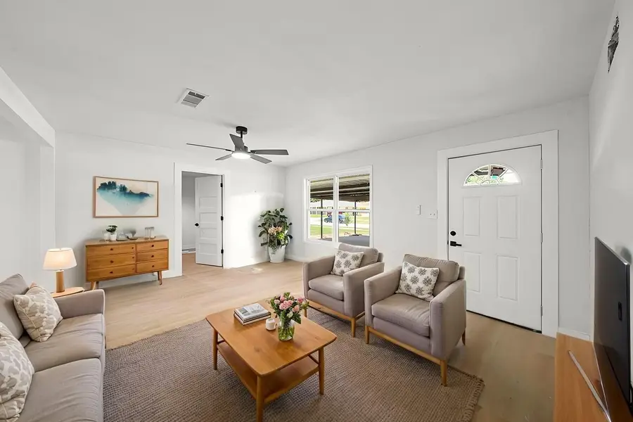 6826 Kingsway Drive, Houston, TX 77087 - Image #3