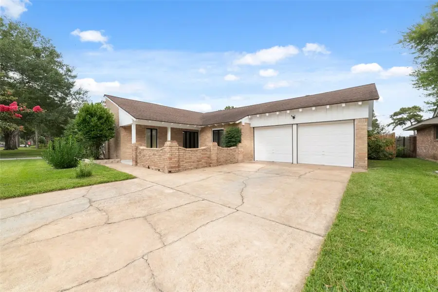 11411 Ash Creek Drive, Houston, TX 77043 - #2
